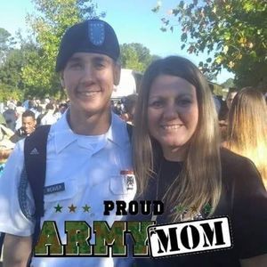 Meet your Posher, Carrie